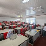 ruang kelas merah putih